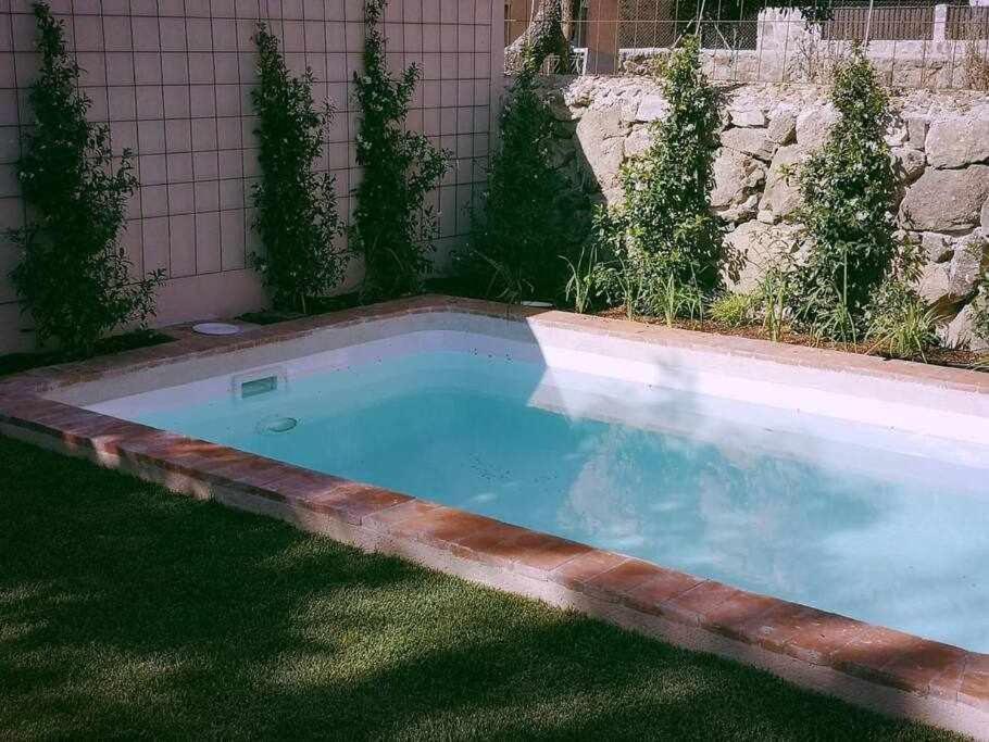 Hébergement de vacances La Alberca Chica Casa Parejas Con Piscina