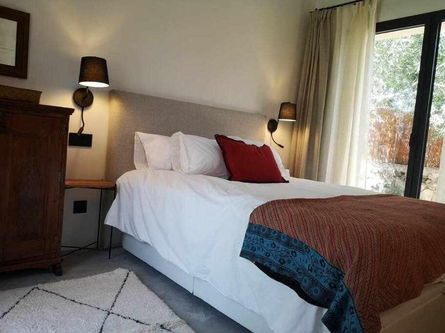 Hébergement de vacances La Alberca Chica Casa Parejas Con Piscina Tenzuela